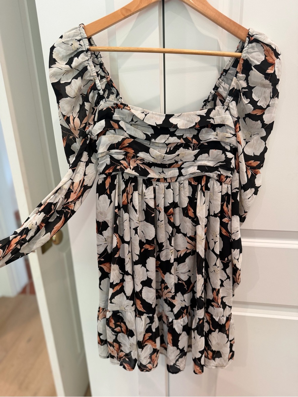 Abercrombie & Fitch Floral Ruched Puff Sleeve Mini Dress XS
